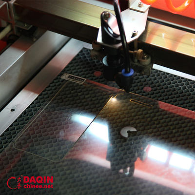 Máquina cortadora de protectores de pantalla de 8 KG para la industria de fabricación de pegatinas de vinilo