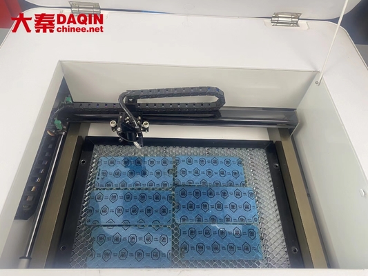 30W 40W 110V- 220V Máquina de corte por láser de marcado CNC no metálico para madera/MDF/arílico/dermatoplastico/lático