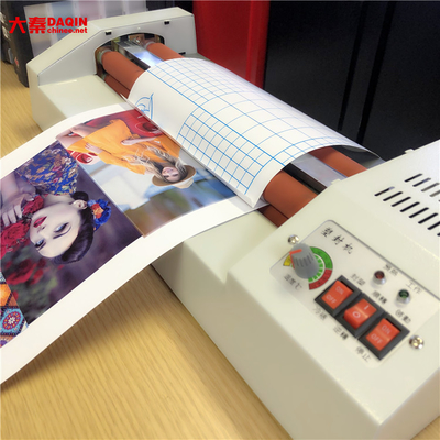 Plotter de corte de película inteligente para piel de teléfono de cuerpo completo, máquina troquelada para calcomanías