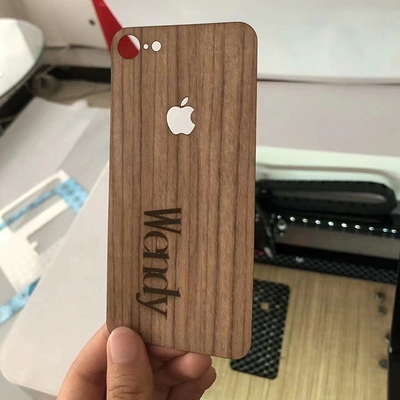 Cortadora moderada nana 50W del laser del protector de cristal de la pantalla de Daqin con el grabado
