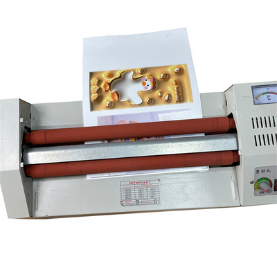 Las etiquetas engomadas de Dell Laptop Skin Cutting Machine HP Elitebook diseñan los abrigos del programa