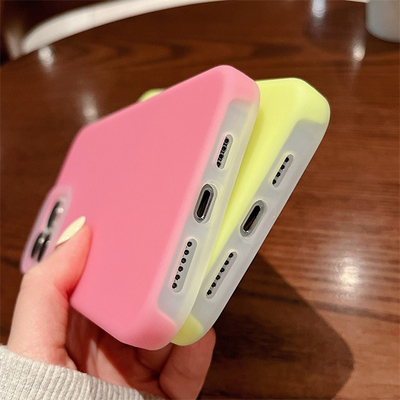 Funda de silicona para teléfono celular Jelly Liquid amigable con la piel con forro de microfibra suave para Iphone 15 Pro