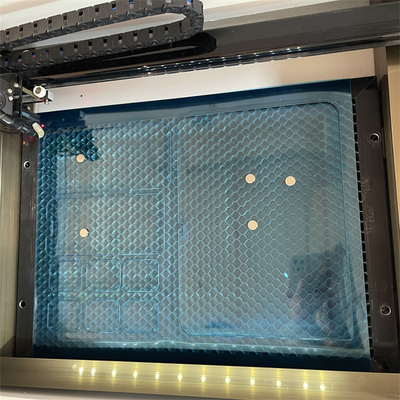 Software profesional de diseño y gestión para la máquina de corte láser de protección de pantalla de vidrio templado móvil Daqin