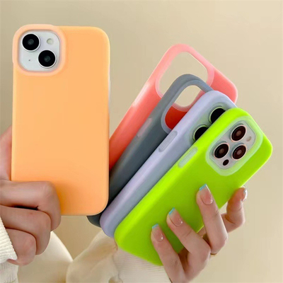 Funda de silicona para teléfono celular Jelly Liquid amigable con la piel con forro de microfibra suave para Iphone 15 Pro